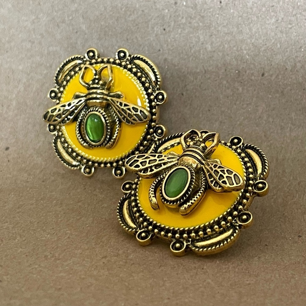 ✨Anthropologie Apis Bee Earrings